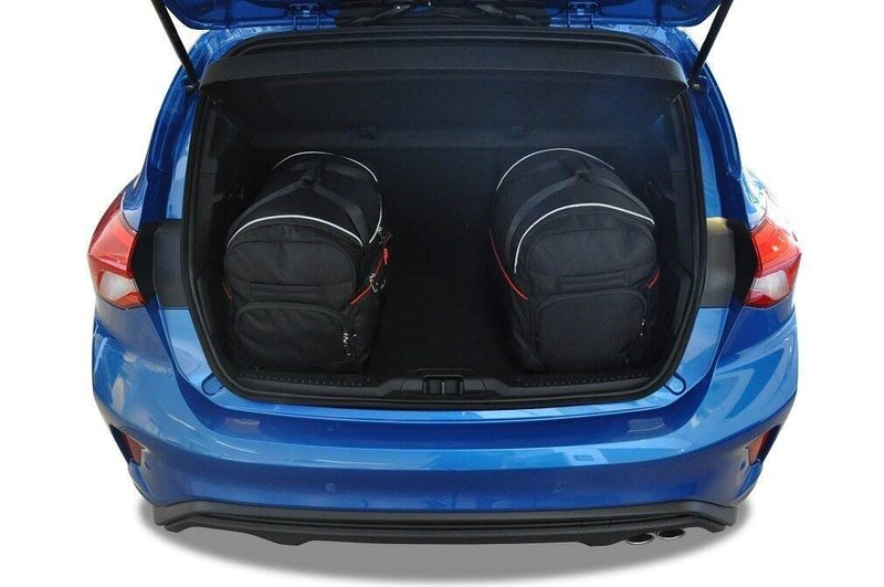 Kjust reistassenset geschikt voor Ford Focus (IV) vijfdeurs (2018-)